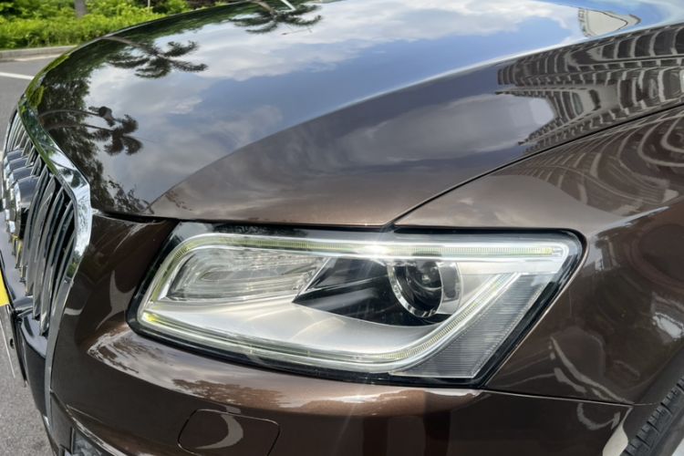 Used Audi Q5 2018 Collector's Edition 40 TFSI Technology Model Left Front Headlight