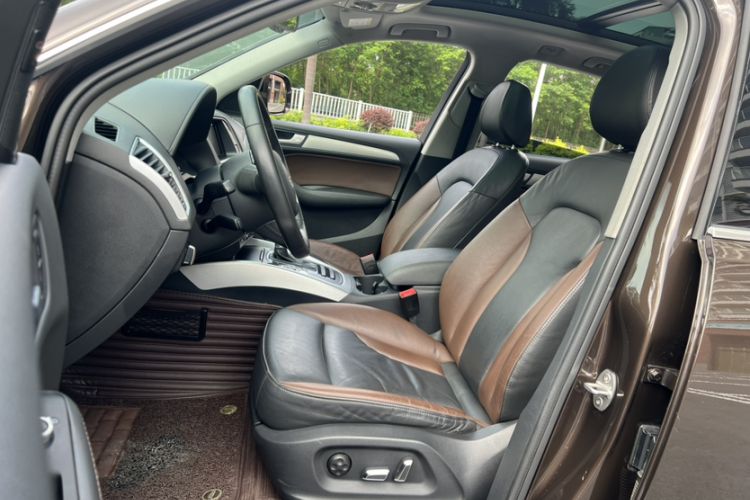 Used Audi Q5 2018 Collector's Edition 40 TFSI Technology Model Left Front Seat