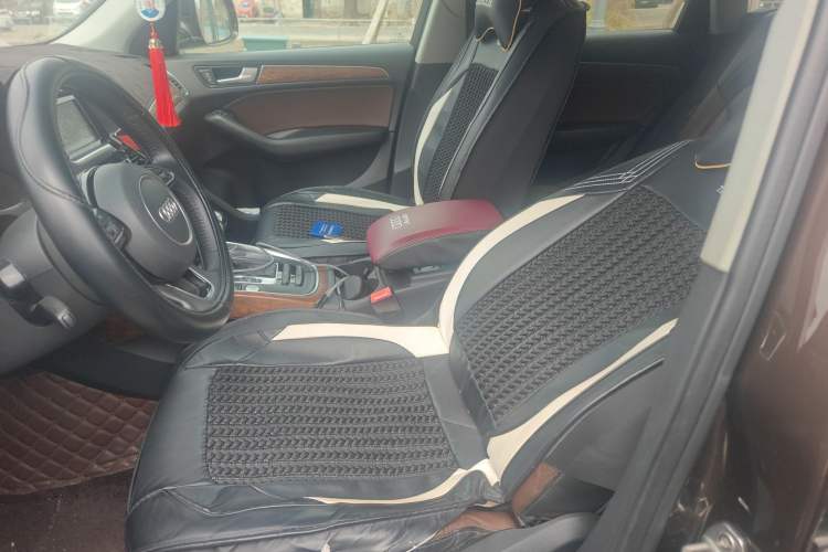 Used Audi Q5 2018 Collector's Edition 40 TFSI Technology Model Left Front Seat