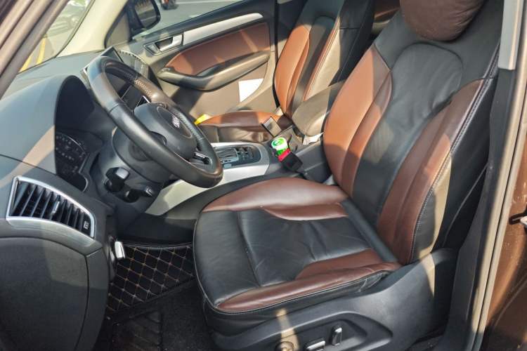 Used Audi Q5 2018 Collector's Edition 40 TFSI Technology Model Left Front Seat