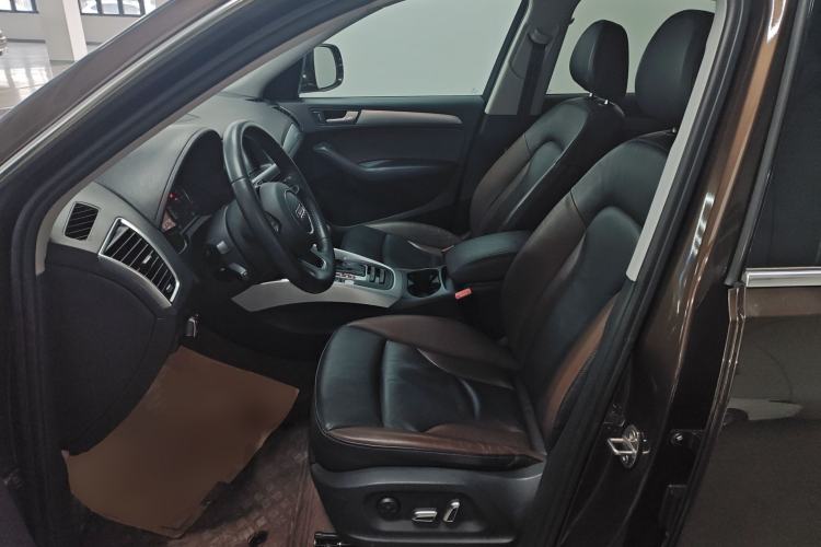 Used Audi Q5 2018 Collector's Edition 40 TFSI Technology Model Left Front Seat