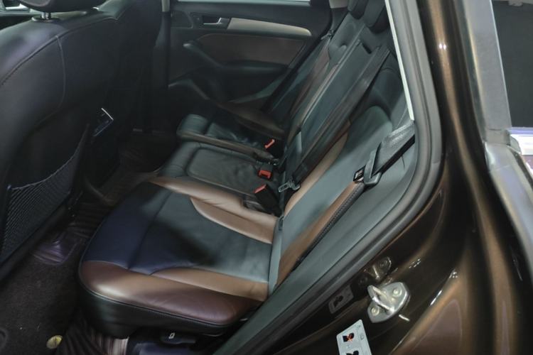 Used Audi Q5 2018 Collector's Edition 40 TFSI Technology Model Left Rear Seat