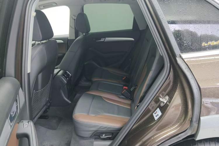Used Audi Q5 2018 Collector's Edition 40 TFSI Technology Model Left Rear Seat