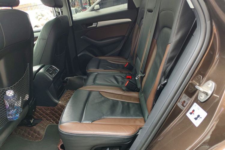 Used Audi Q5 2018 Collector's Edition 40 TFSI Technology Model
