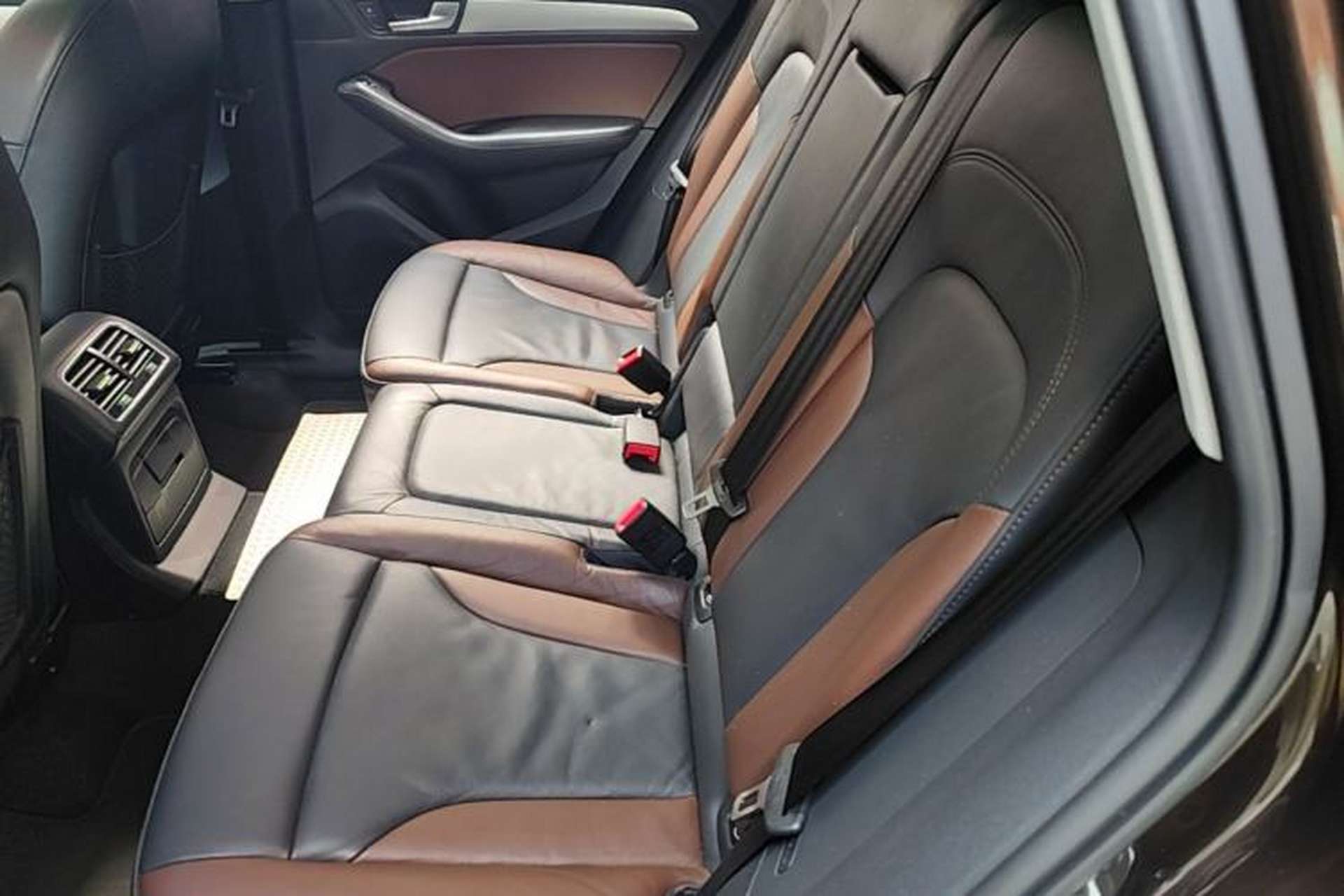 Used Audi Q5 2018 Collector's Edition 40 TFSI Technology Model Left Rear Seat