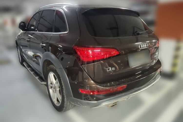 Used Audi Q5 2018 Collector's Edition 40 TFSI Technology Model Rear Left 45 Deg