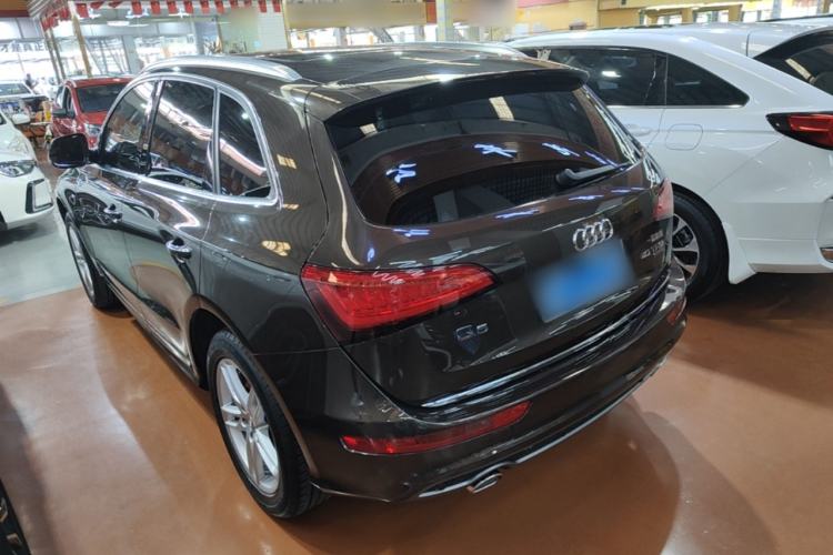 Used Audi Q5 2018 Collector's Edition 40 TFSI Technology Model Rear Left 45 Deg