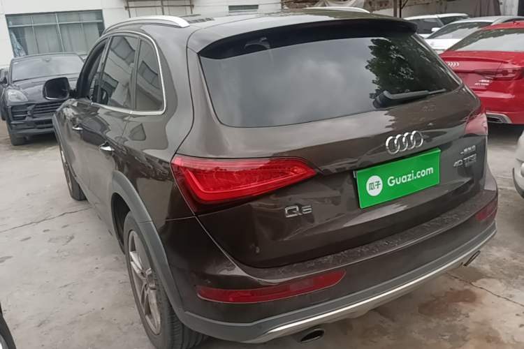 Used Audi Q5 2018 Collector's Edition 40 TFSI Technology Model Rear Left 45 Deg