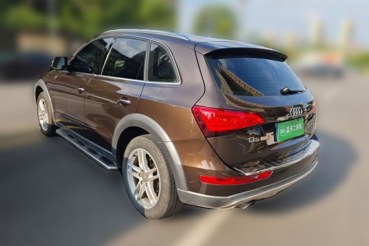 Used Audi Q5 2018 Collector's Edition 40 TFSI Technology Model Rear Left 45 Deg