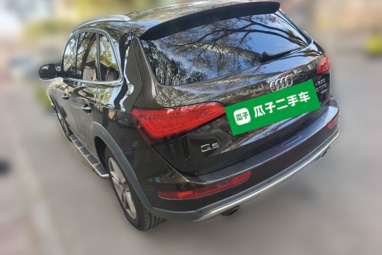 Used Audi Q5 2018 Collector's Edition 40 TFSI Technology Model Rear Left 45 Deg