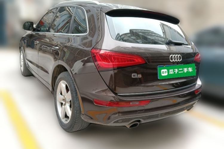 Used Audi Q5 2018 Collector's Edition 40 TFSI Ambition Model Rear Left 45 Deg
