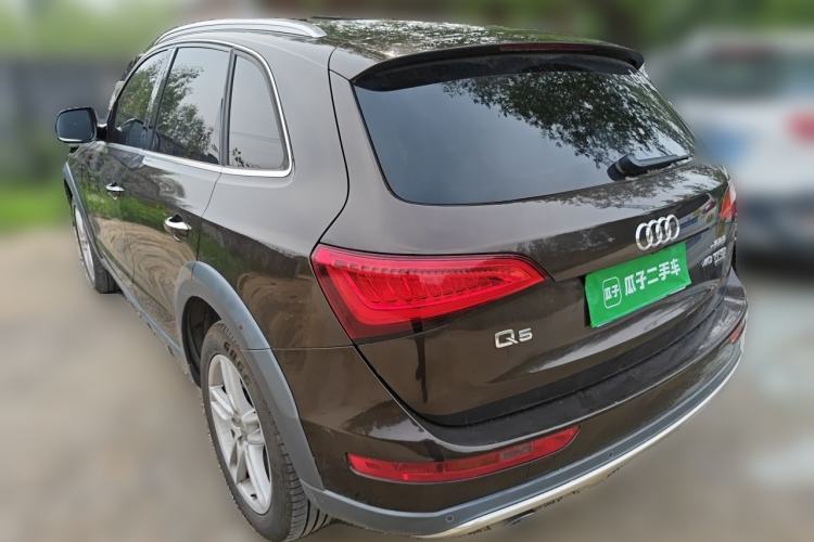 Used Audi Q5 2018 Collector's Edition 40 TFSI Technology Model Rear Left 45 Deg