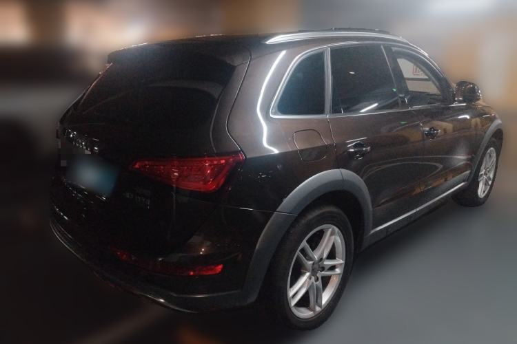 Used Audi Q5 2018 Collector's Edition 40 TFSI Technology Model Rear Right 45 Deg