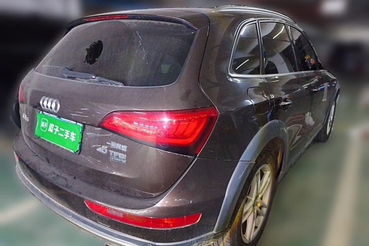 Used Audi Q5 2018 Collector's Edition 40 TFSI Technology Model Rear Right 45 Deg