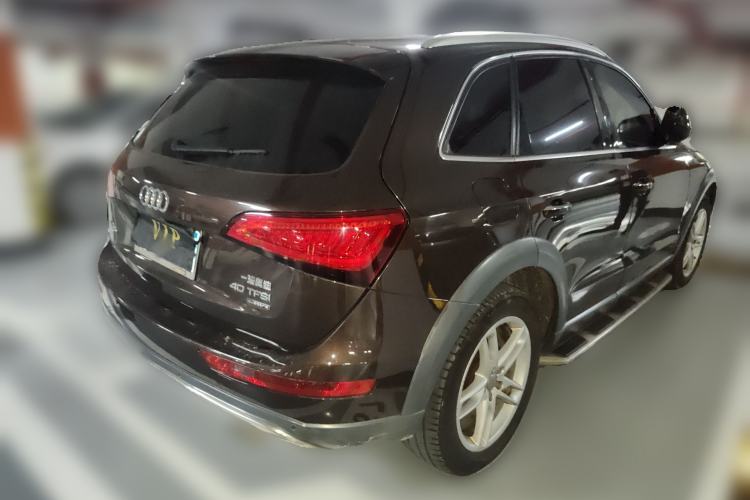 Used Audi Q5 2018 Collector's Edition 40 TFSI Technology Model Rear Right 45 Deg