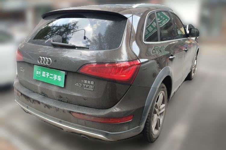 Used Audi Q5 2018 Collector's Edition 40 TFSI Technology Model Rear Right 45 Deg