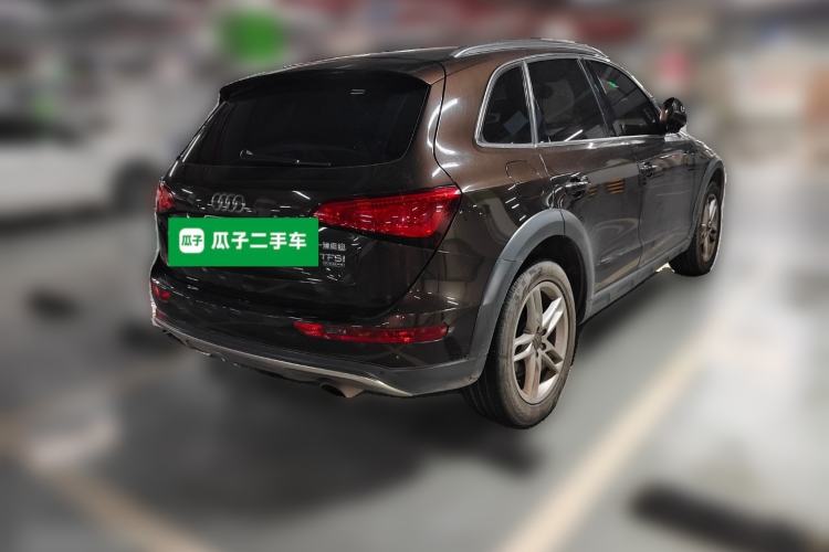 Used Audi Q5 2018 Collector's Edition 40 TFSI Technology Model Rear Right 45 Deg