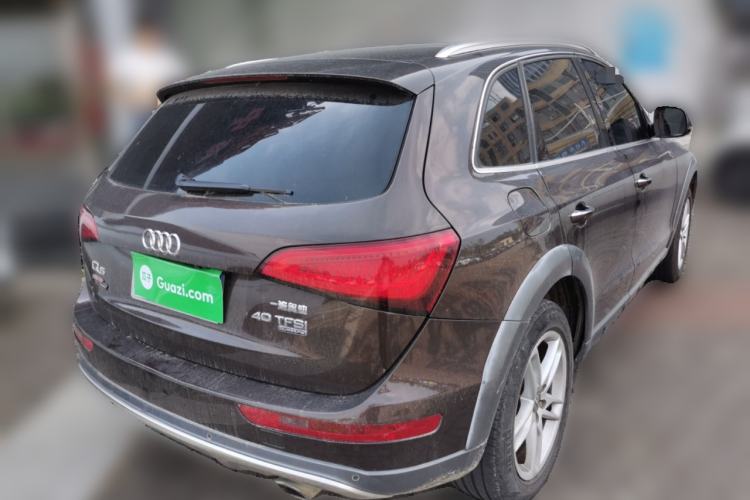 Used Audi Q5 2018 Collector's Edition 40 TFSI Technology Model Rear Right 45 Deg