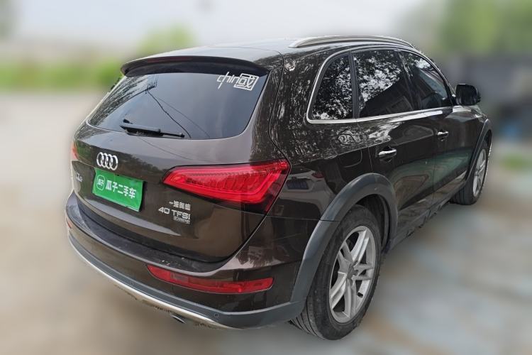 Used Audi Q5 2018 Collector's Edition 40 TFSI Technology Model Rear Right 45 Deg