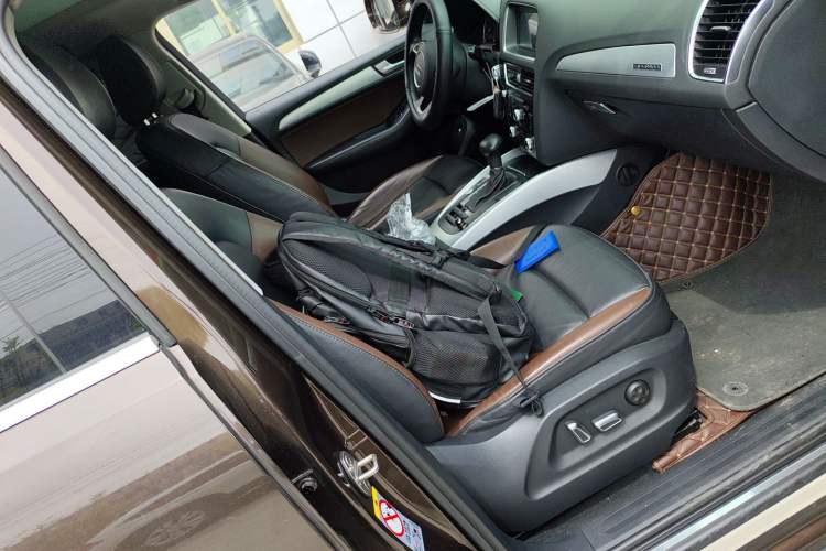 Used Audi Q5 2018 Collector's Edition 40 TFSI Technology Model
