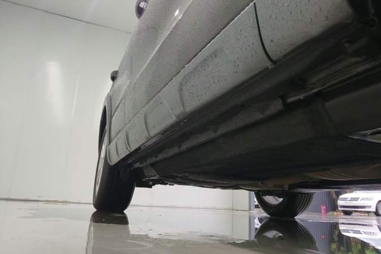 Used Audi Q5 2018 Collector's Edition 40 TFSI Technology Model Right Side Sill