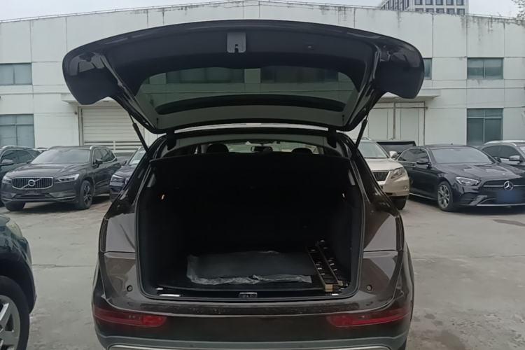 Used Audi Q5 2018 Collector's Edition 40 TFSI Technology Model Trunk