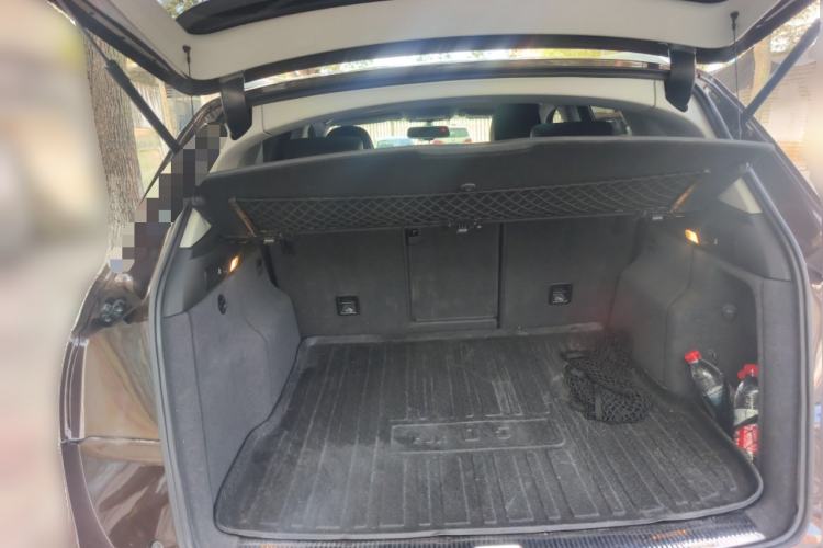 Used Audi Q5 2018 Collector's Edition 40 TFSI Technology Model Trunk