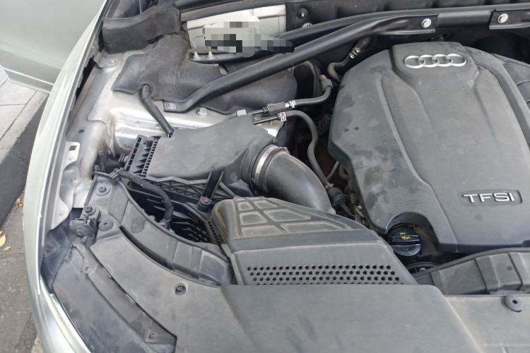Used Audi Q5 2018 Collector's Edition 40 TFSI Technology Model Engine Bay Right