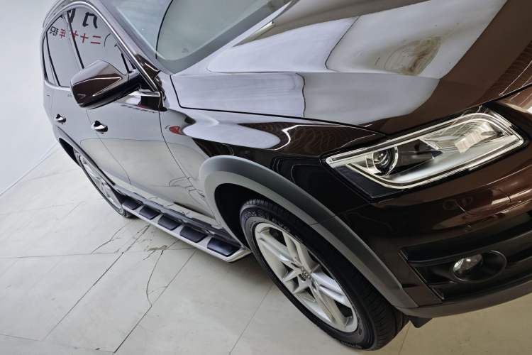 Used Audi Q5 2018 Collector's Edition 40 TFSI Technology Model Exterior 2