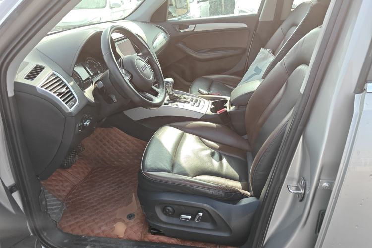 Used Audi Q5 2018 Collector's Edition 40 TFSI Technology Model Left Front Seat