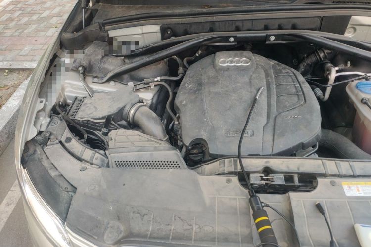 Used Audi Q5 2018 Collector's Edition 40 TFSI Technology Model Engine Bay Right