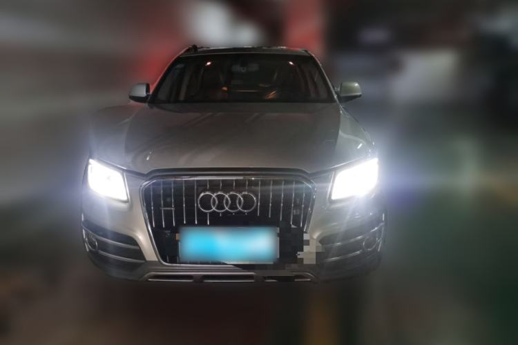 Used Audi Q5 2018 Collector's Edition 40 TFSI Technology Model Front
