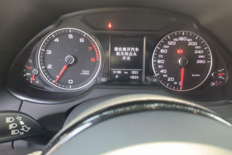 Used Audi Q5 2018 Collector's Edition 40 TFSI Technology Model Odometer Close Up