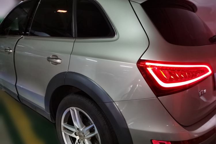Used Audi Q5 2018 Collector's Edition 40 TFSI Technology Model Rear Left 45 Deg