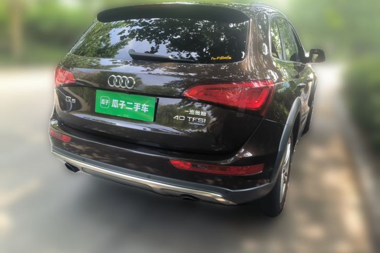 Used Audi Q5 2018 Collector's Edition 40 TFSI Technology Model Rear Right 45 Deg