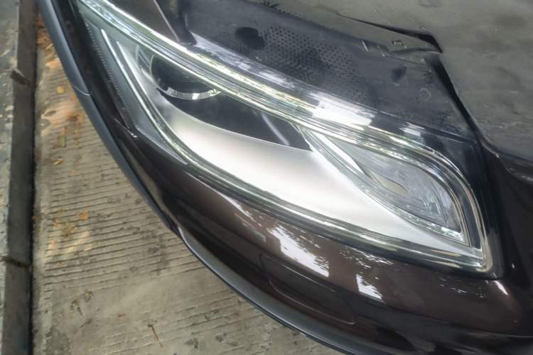 Used Audi Q5 2018 Collector's Edition 40 TFSI Technology Model Right Front Headlight