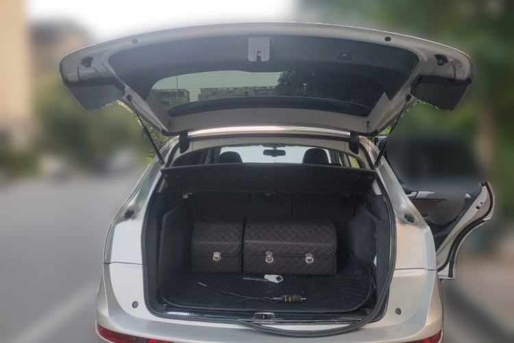 Used Audi Q5 2018 Collector's Edition 40 TFSI Technology Model Trunk