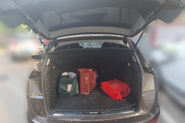 Used Audi Q5 2018 Collector's Edition 40 TFSI Technology Model Trunk