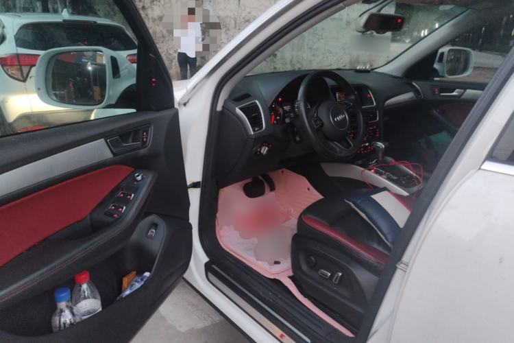 Used Audi Q5 2018 Collector's Edition 40 TFSI Technology Model Driver Seat