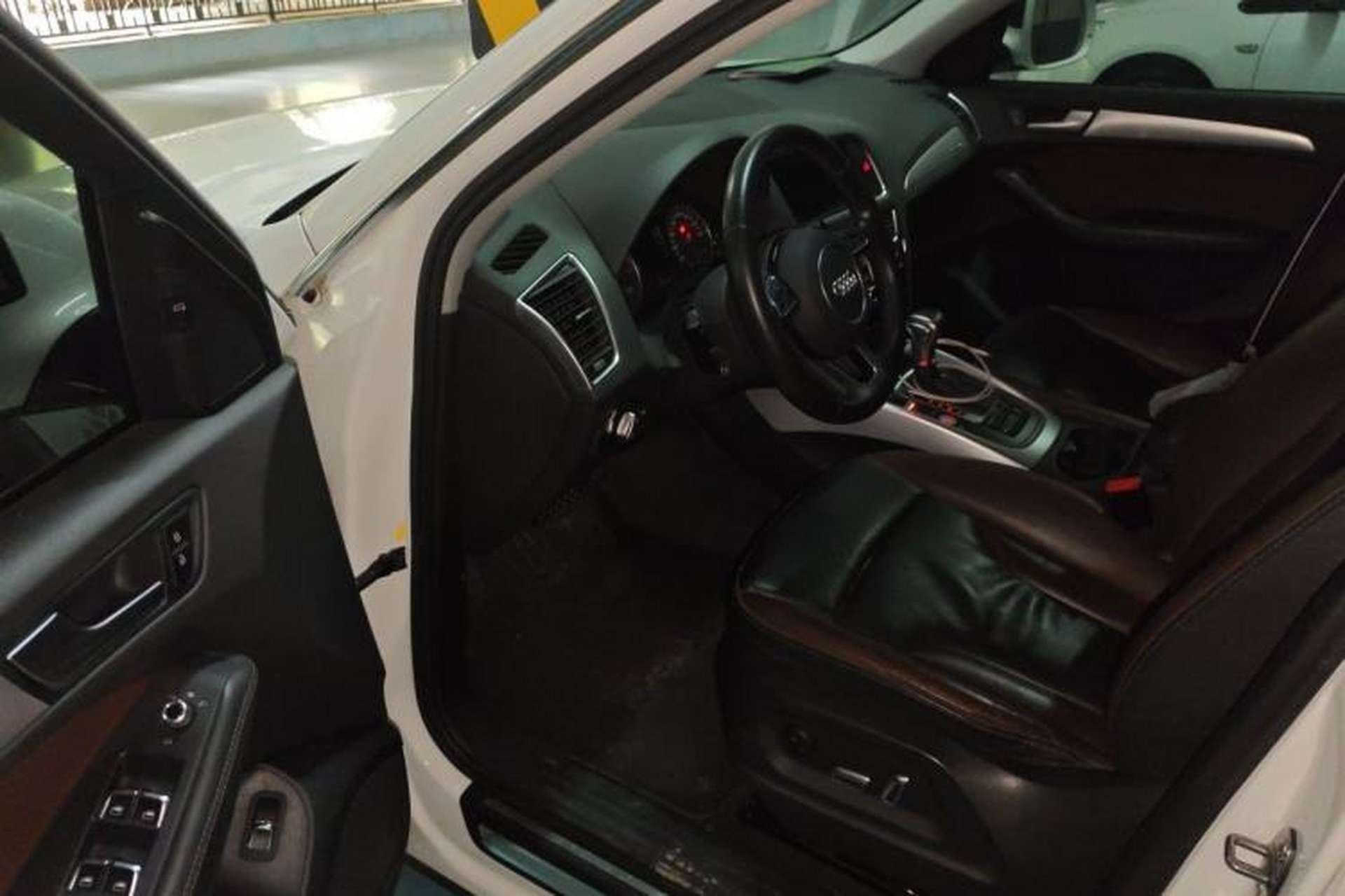 Used Audi Q5 2018 Collector's Edition 40 TFSI Technology Model Driver Seat