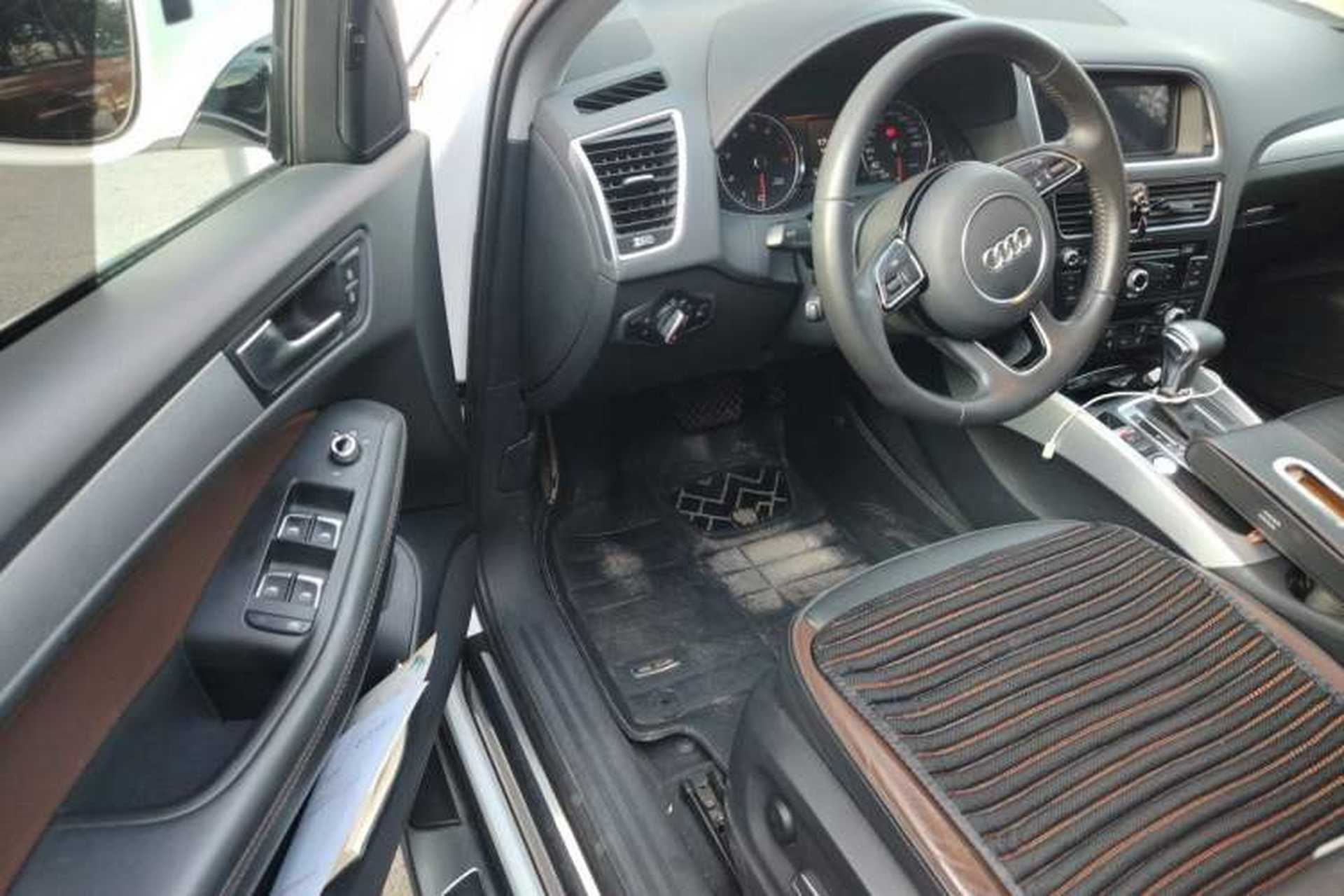 Used Audi Q5 2018 Collector's Edition 40 TFSI Technology Model Driver Seat