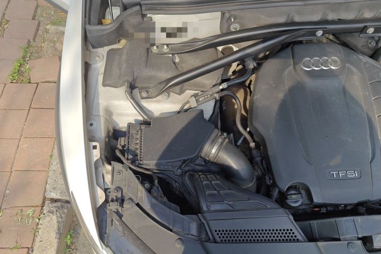 Used Audi Q5 2018 Collector's Edition 40 TFSI Technology Model Engine Bay Right