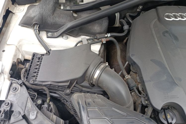 Used Audi Q5 2018 Collector's Edition 40 TFSI Technology Model Engine Bay Right