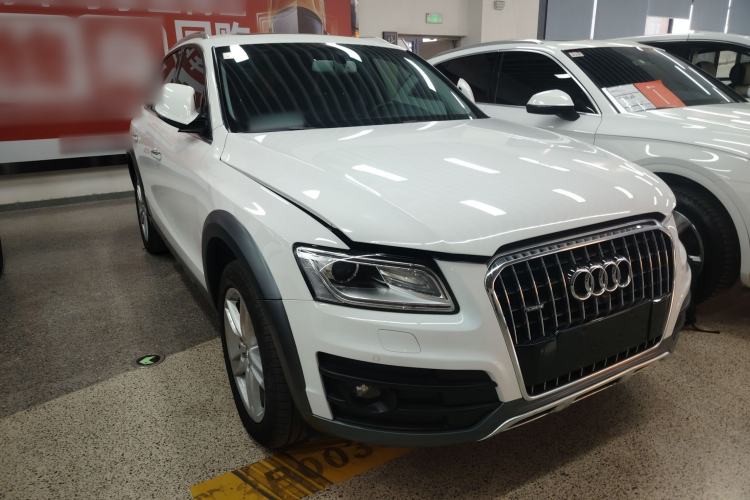 Used Audi Q5 2018 Collector's Edition 40 TFSI Technology Model Exterior 1