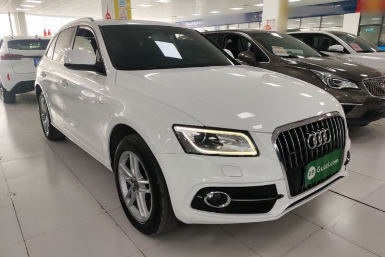 Used Audi Q5 2018 Collector's Edition 40 TFSI Technology Model Exterior 1