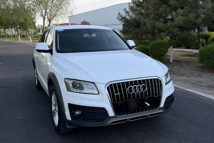 Used Audi Q5 2018 Collector's Edition 40 TFSI Technology Model Exterior 2
