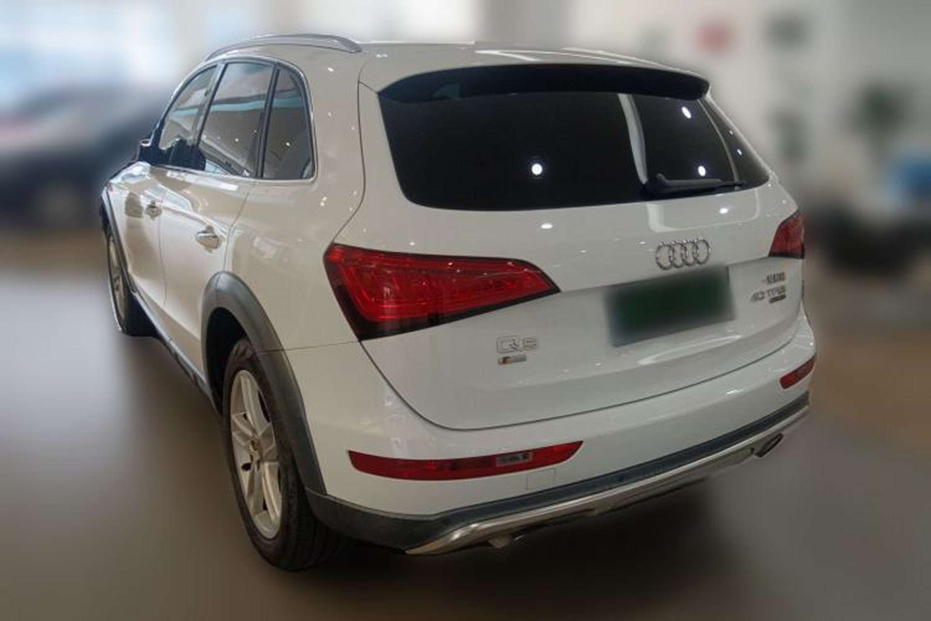 Used Audi Q5 2018 Collector's Edition 40 TFSI Technology Model Exterior 3