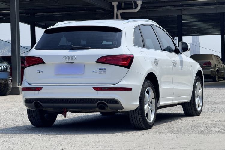 Used Audi Q5 2018 Collector's Edition 40 TFSI Ambition Model Exterior 5