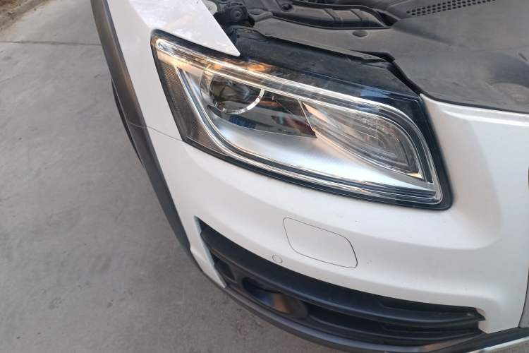 Used Audi Q5 2018 Collector's Edition 40 TFSI Technology Model Exterior 6
