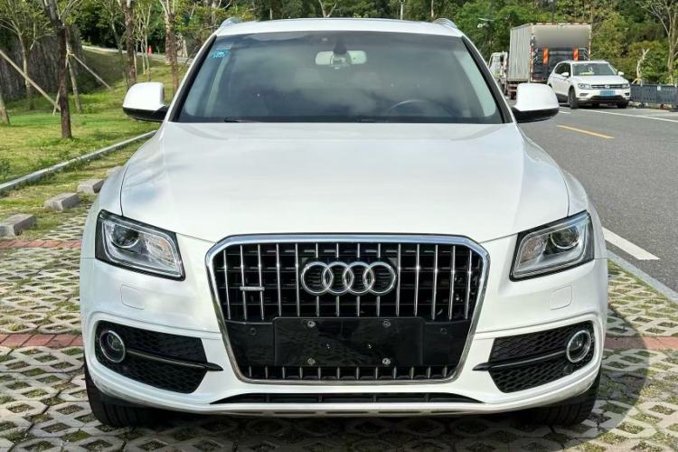 Used Audi Q5 2018 Collector's Edition 40 TFSI Technology Model Exterior 7